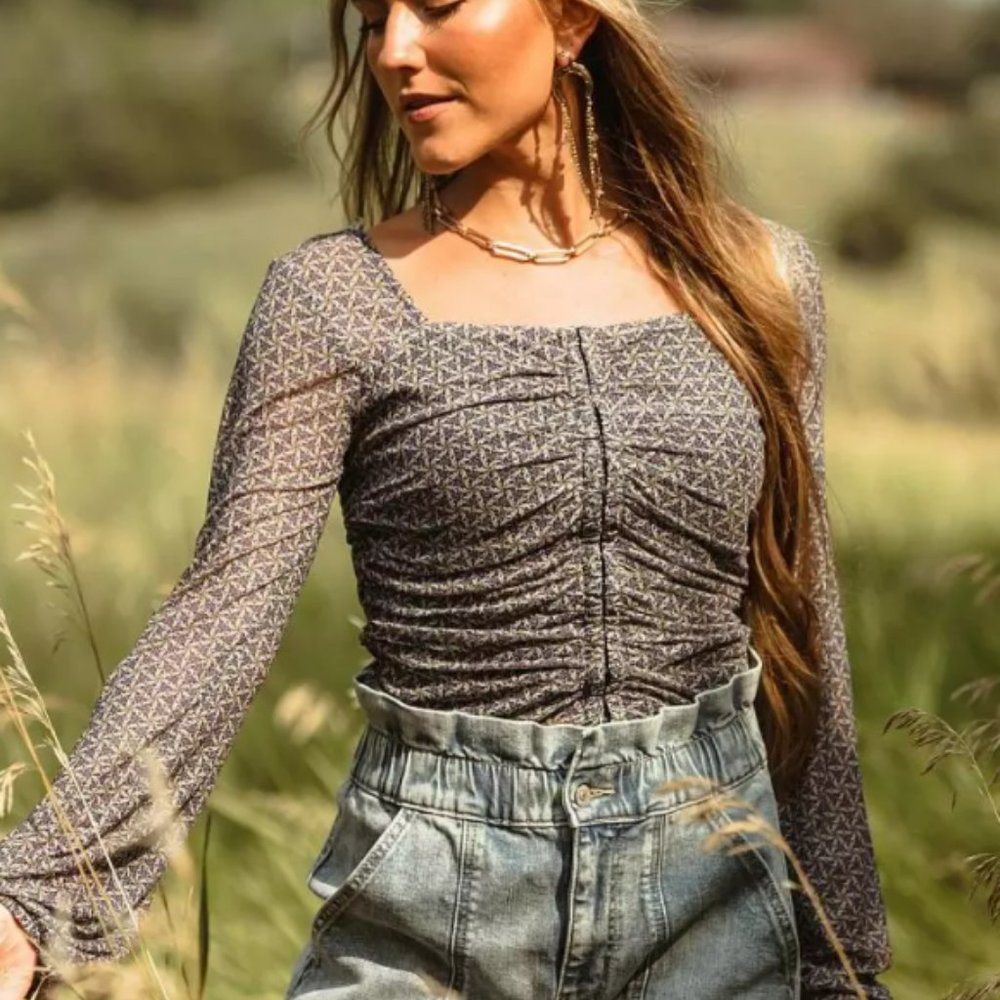 RUCHED FLORAL TOP